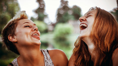 ごく短い笑い声から友人関係を判断できることが研究で明らかに Gigazine
