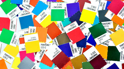 色見本帳のpantone パントン はどうやって 色 をお金に変えているのか Gigazine