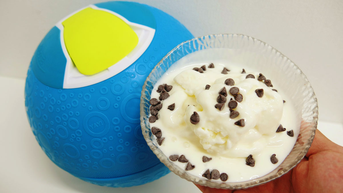 アイスクリームを準備不要で思い立ったらいつでも作れる「アイスクリームボール」を使ってみました - GIGAZINE
