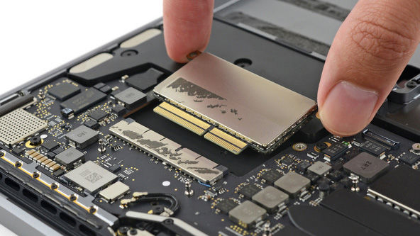 新型「MacBook Pro 13インチモデル」の分解・修理は極めて難しいことが 