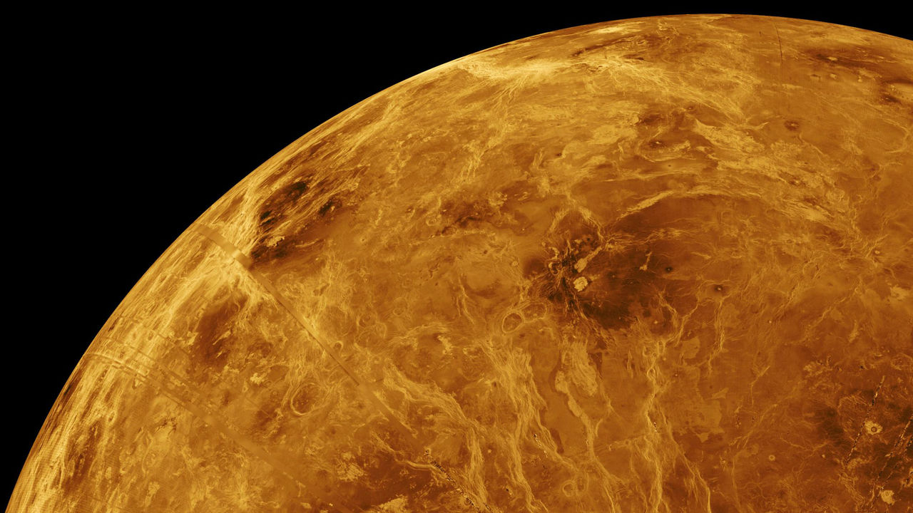 Венера из космоса реальная фотография