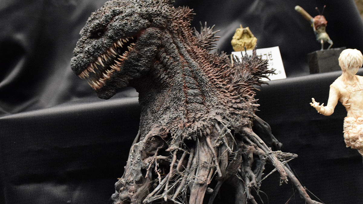 "Shin - Godzilla" bust with a powerful combination of fear and be...