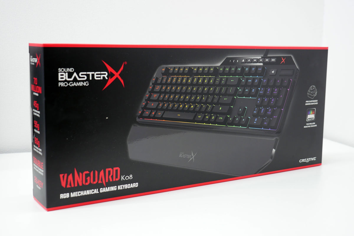 1680万色フルカラーに光るSound BlasterXのゲーミングキーボード 