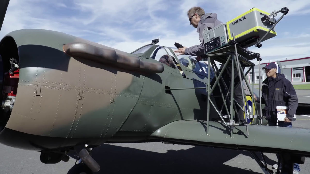 映画 ダンケルク の迫力ある空戦シーンが本物の戦闘機を使って撮影されたとよく分かるメイキングムービーが公開中 Gigazine