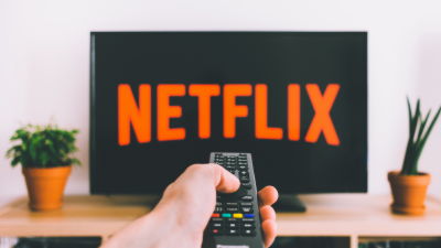 Netflix は有料テレビに支えられる従来メディアを破壊し尽くすのか Gigazine