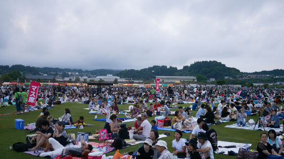 観客の心を温かくする花火ショー 秋田県男鹿市で行われた世界一優しい花火大会 男鹿日本海花火 を見てきました Gigazine