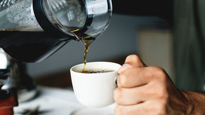 コーヒーを飲んでいないときに起きる頭痛は カフェイン切れ の可能性アリ Gigazine