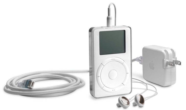 初期iPod - ポータブルプレーヤー