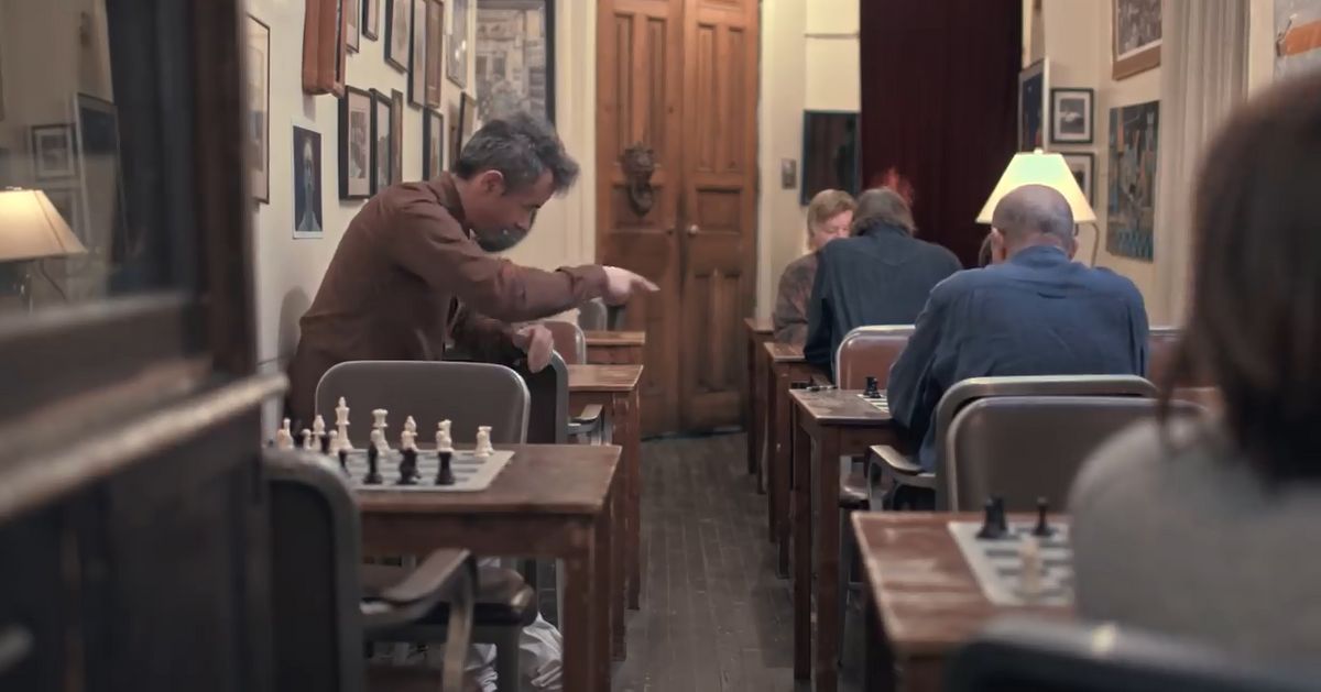 ニューヨーク最後の一軒となった チェスショップ のオーナーに密着したムービーが公開中 Gigazine
