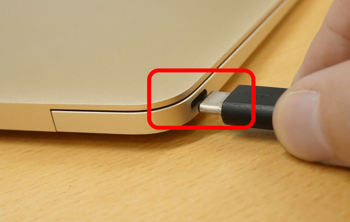 Thunderbolt 3 Amp Usb Type C Compatible Owc Clingon Review Attached To A Usb Port To Prevent Cable Disconnection And Wobble Gigazine