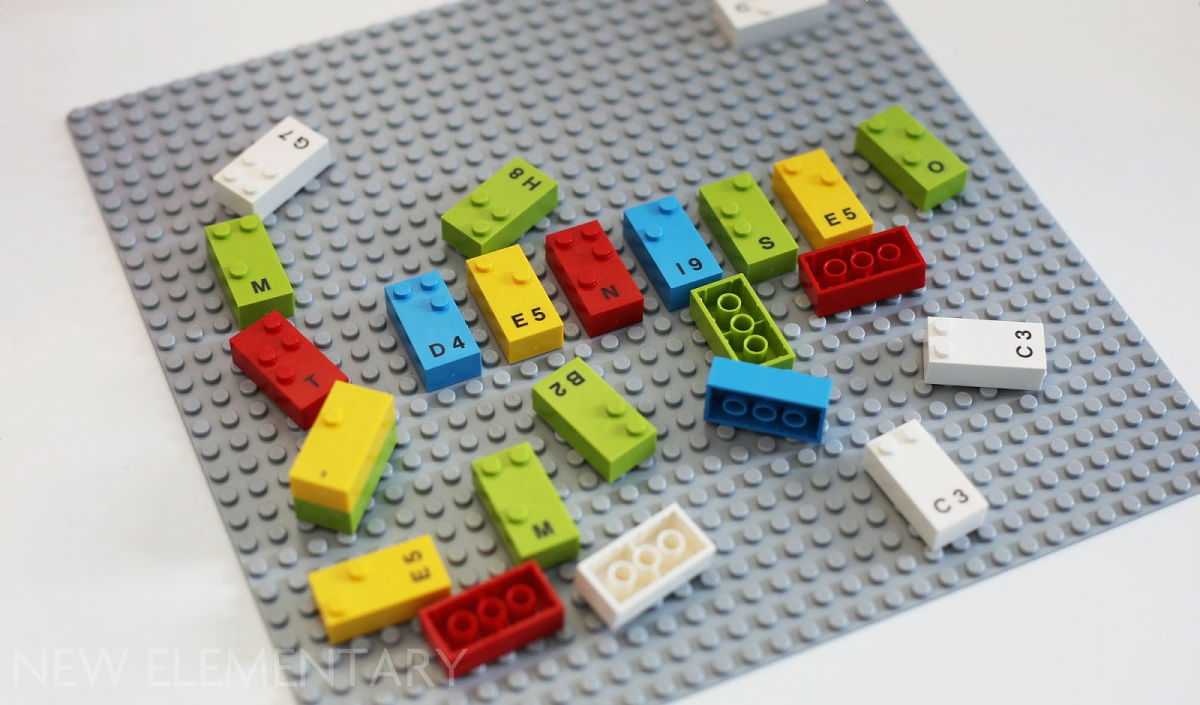 レゴブロックの突起が点字になった Lego Braille Bricks が登場 Gigazine