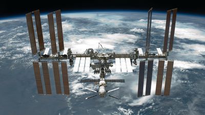 Nasaが1泊約400万円で国際宇宙ステーションを民間に開放 商業目的の利用が可能に Gigazine