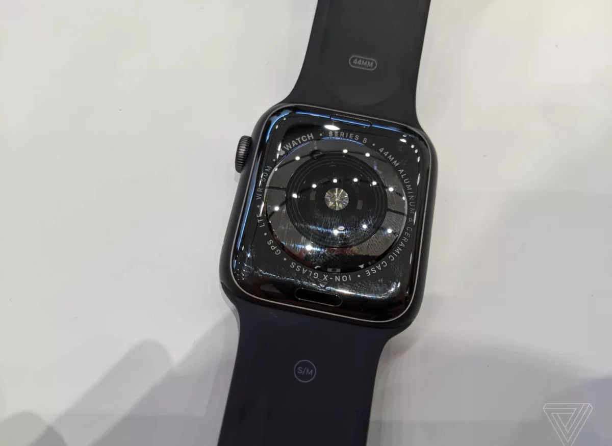 Apple Watch Series 5実機写真 ムービーまとめ コンパス内蔵 ディスプレイ常時点灯が可能に Gigazine