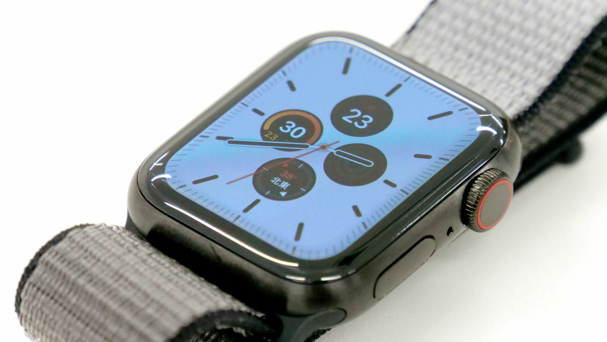 Apple Watch Editionスペースブラックチタニウムとスポーツループ