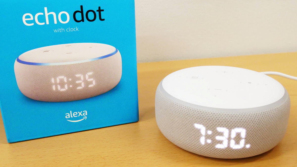 Small smart speaker `` Amazon Echo Dot with clock '' review that