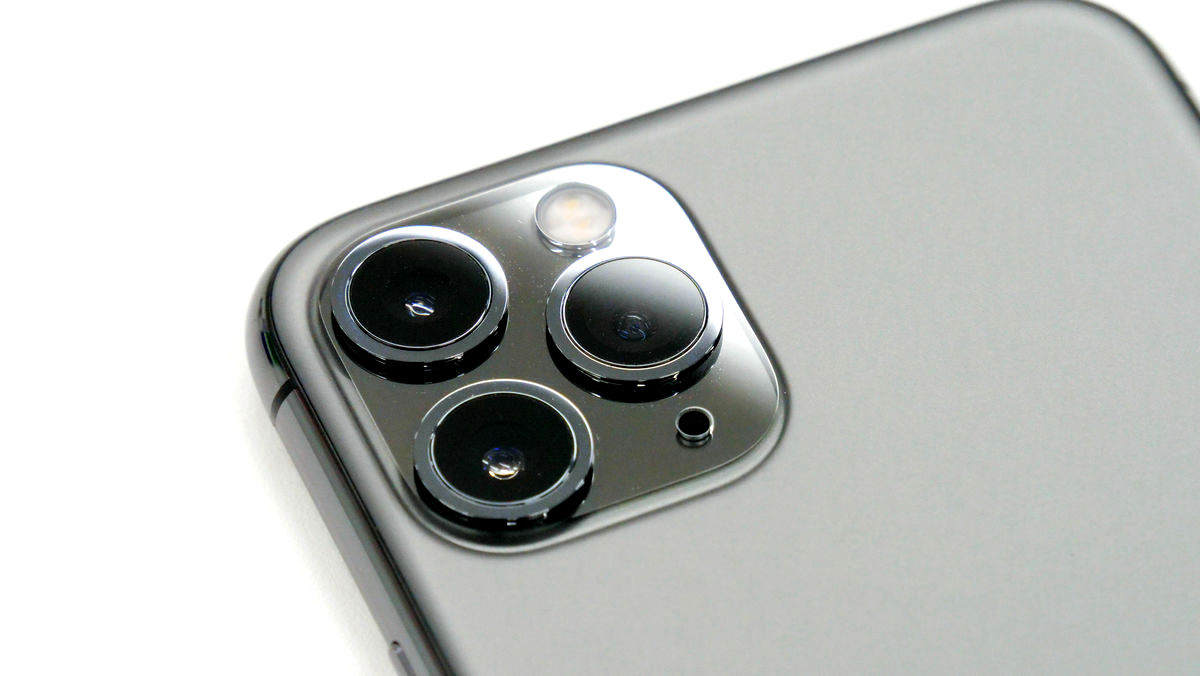 Experts Analyze How The Camera Performance Of Iphone 11 11 Pro Has Evolved Gigazine
