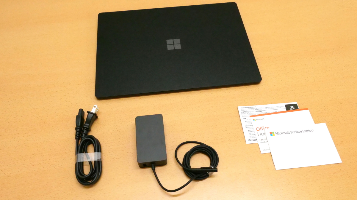 15インチのディスプレイ搭載のスリムなMicrosoft「Surface Laptop 3 
