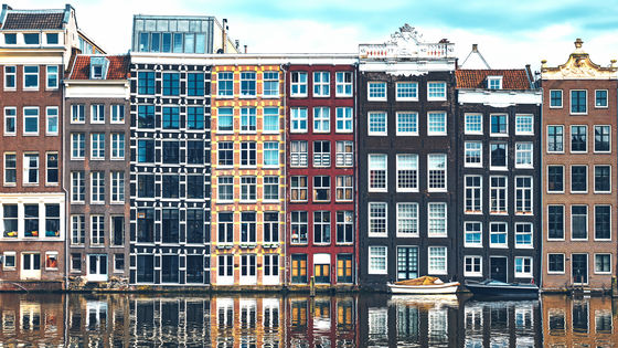 なぜ 美しく住みにくすぎる家 がアムステルダムの運河沿いには並んでいるのか Gigazine
