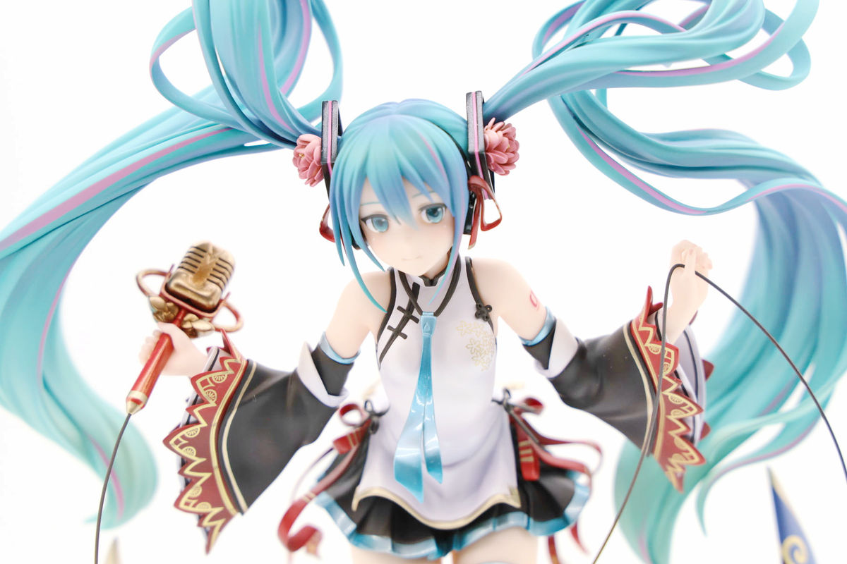 Hatsune Miku: How Her Rise To Fame And Massive Following Transformed H –  Kawaji UK