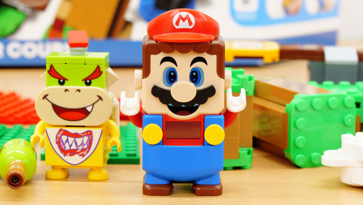 マリオをレゴブロック上で動かして遊ぶ「レゴスーパーマリオ」を実際に