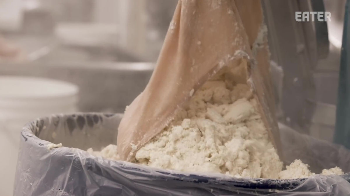 100年以上にわたりアメリカで「手作り豆腐」を作り続けているアメリカ最古の豆腐店のムービー - GIGAZINE