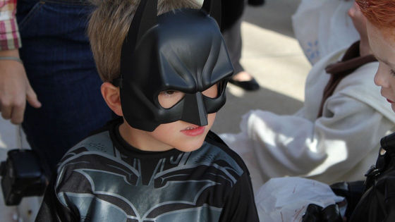 子どもたちに集中力を与える バットマン効果 とは Gigazine