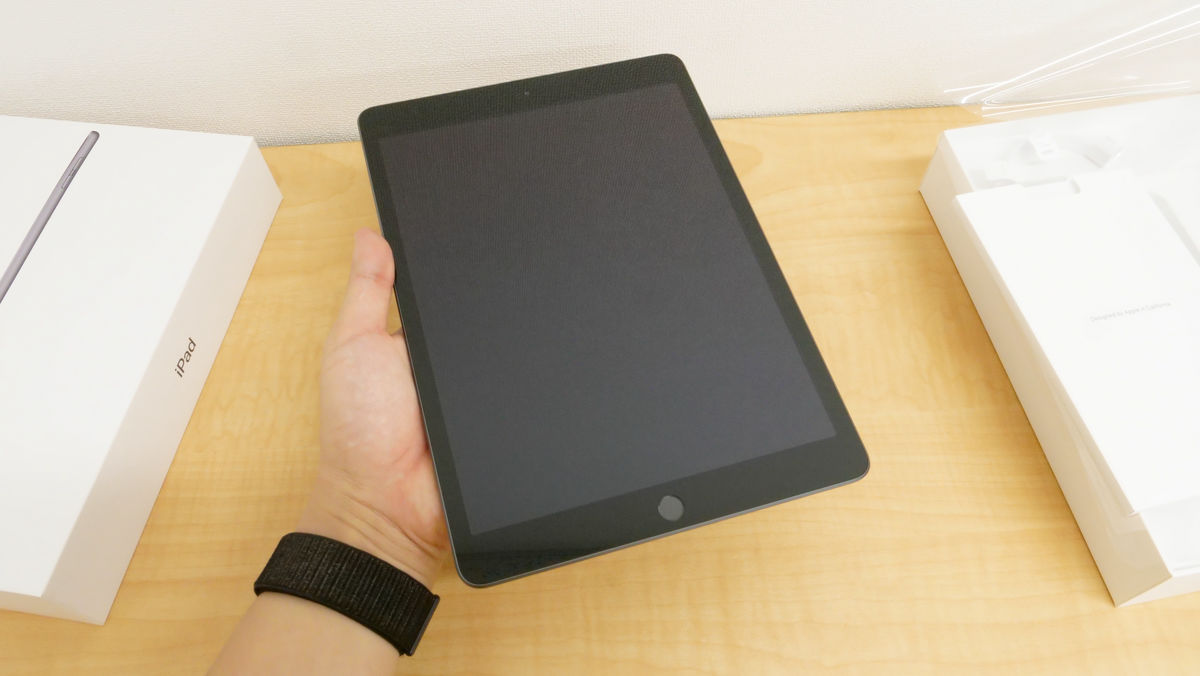 Entry model 8th generation iPad haste photo review that can be