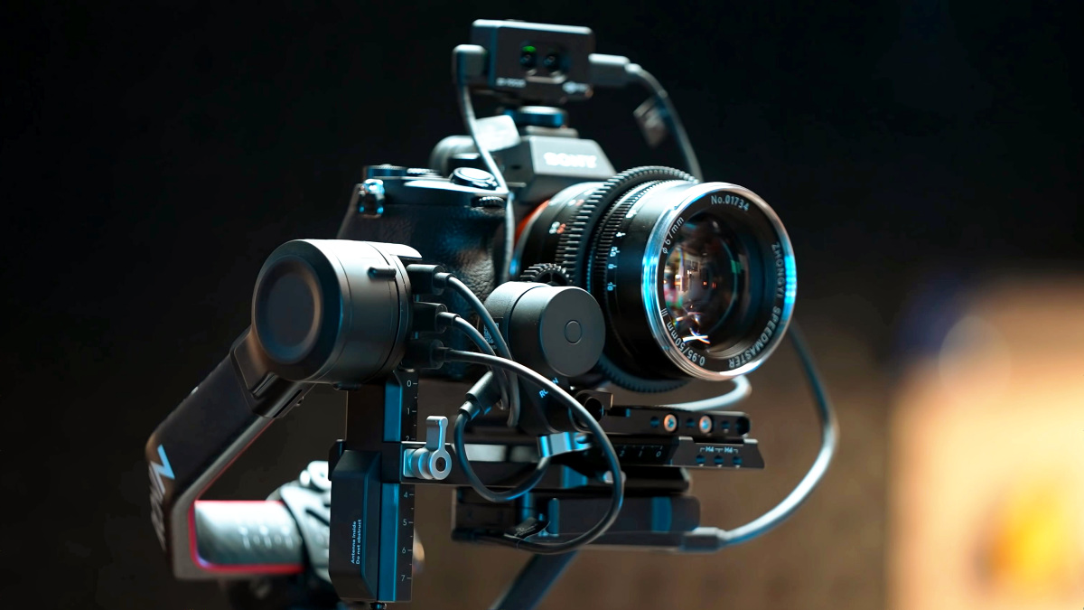 プロ向け3軸カメラジンバル「DJI RS2」＆LiDAR内蔵の自動フォーカサー 