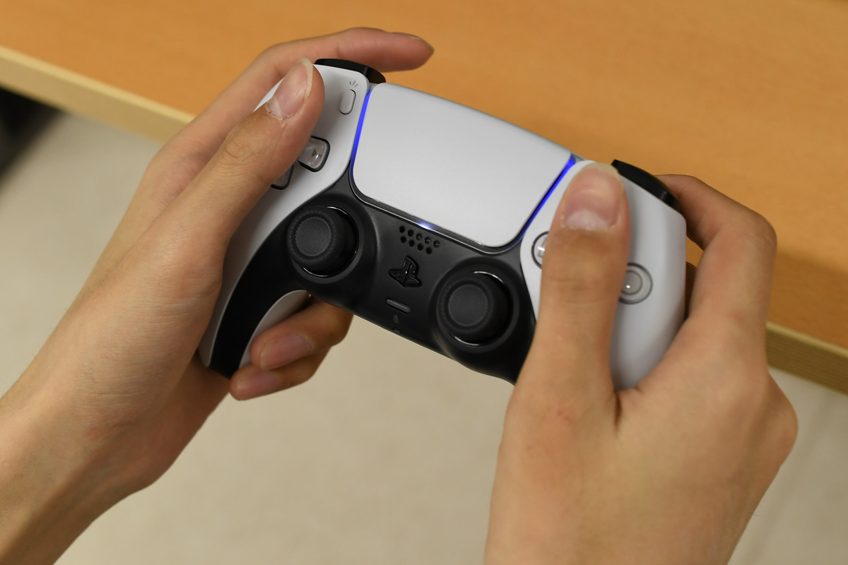 TECHSHOTS  Sony Unveils PlayStation Portal Remote Player: Specs