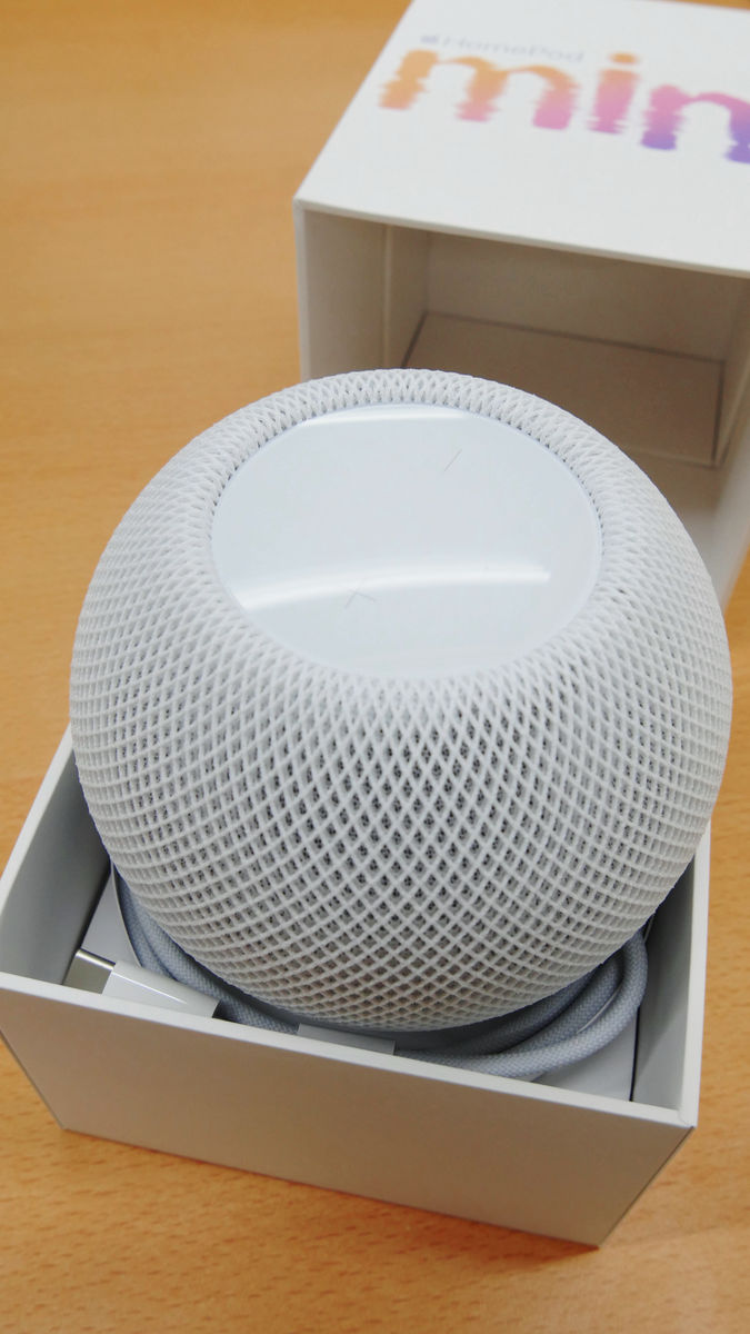 Apple genuine smart speaker 'HomePod mini' photo review for only