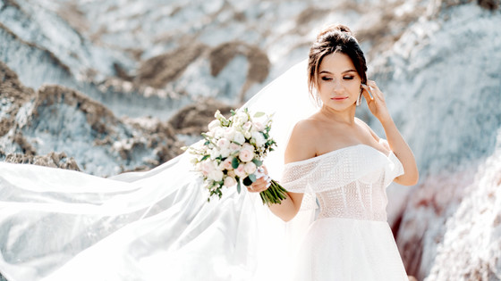 花嫁衣装は白いウェディングドレスが定番」という常識はいつからできた ...