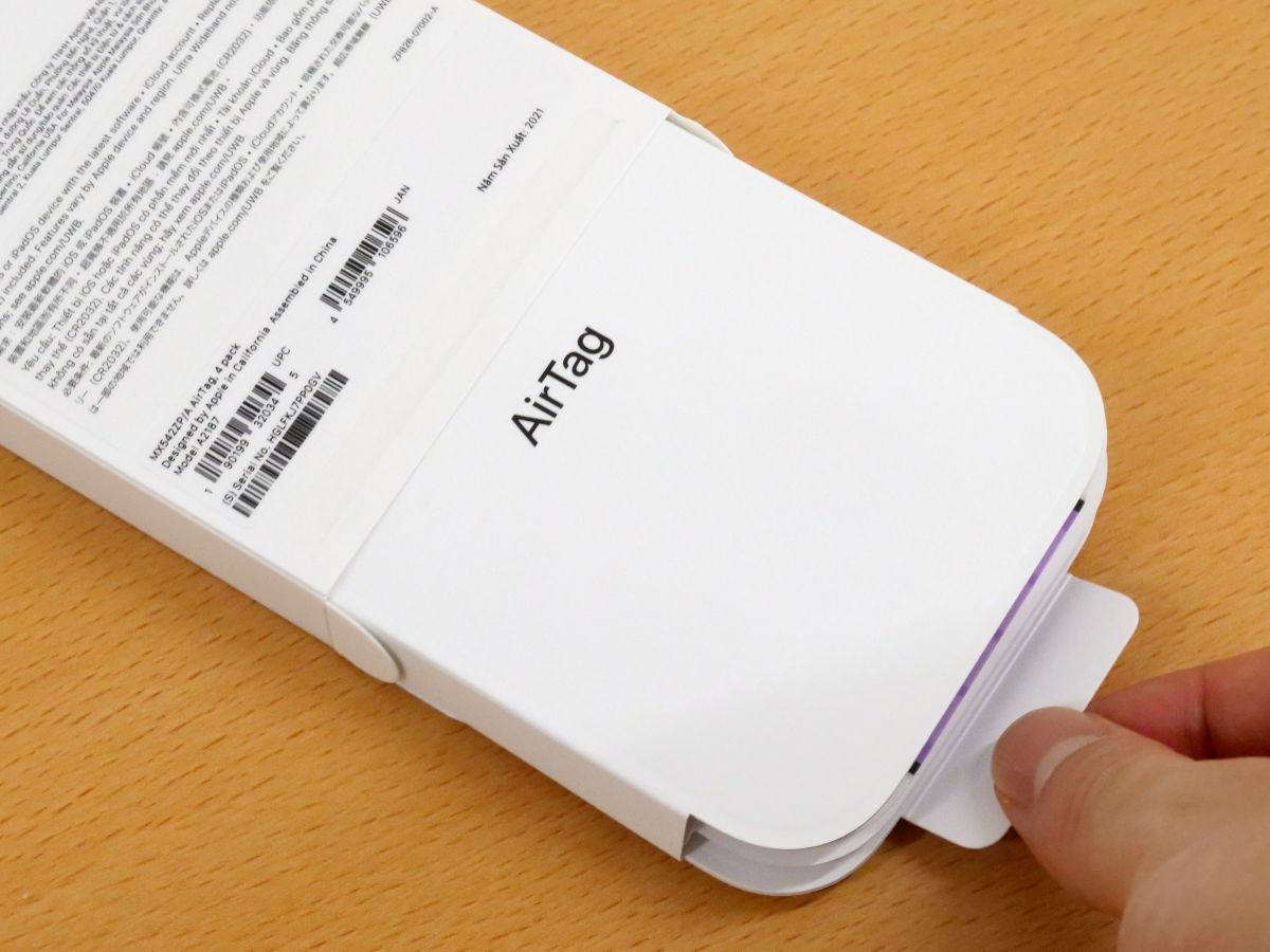 Genuine OEM Apple AirTag Tracker W/ NEW Battery A2187 White Air Tag Airtags