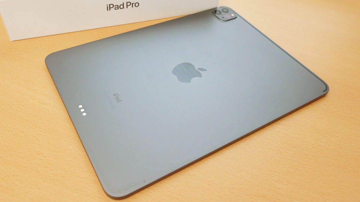 濃いピンク系統 iPad Pro 11インチ 第3世代 M1 セルラー 128GB