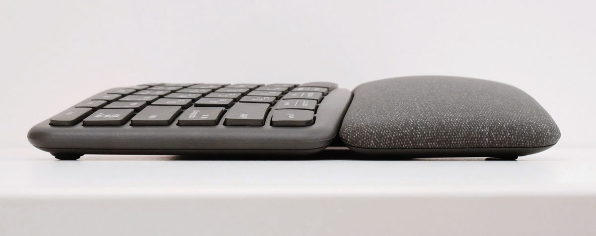 Logitech's ergonomic keyboard 'ERGO K860' review with a super