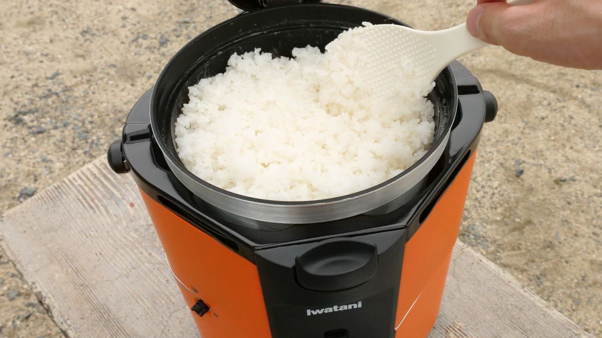 Iwatani's cassette gas cooker 'HAN-go' review that can cook rice