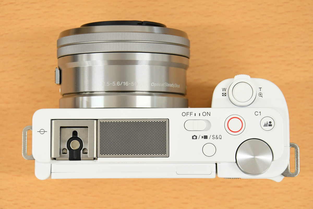 レンズ交換可能＆APS-Cセンサー搭載で動画撮影にさらに特化したソニー 