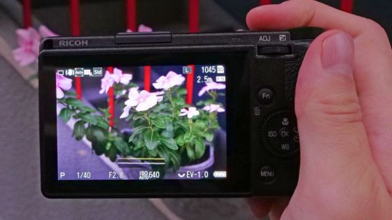 RICOH GR IIIx」で撮影した写真をスマホに転送する方法まとめ - GIGAZINE