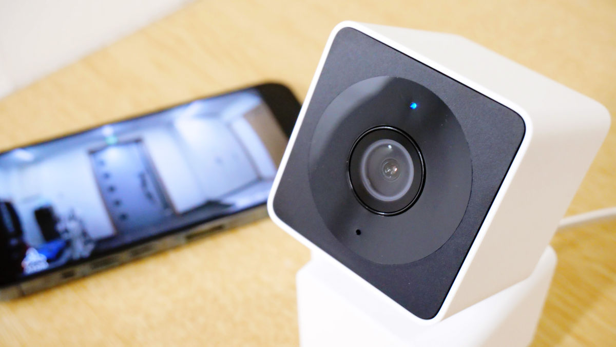 A review using the smart camera 'ATOM Cam Swing', a surprising