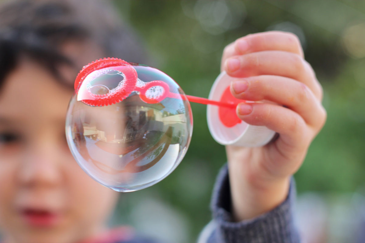 No kidding, a bubble that lasted for 465 days! French scientists