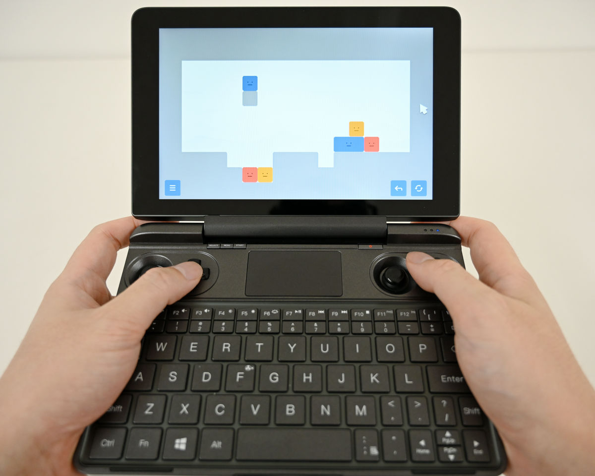 I tried touching 'GPD WIN Max 2021' where the game pad is