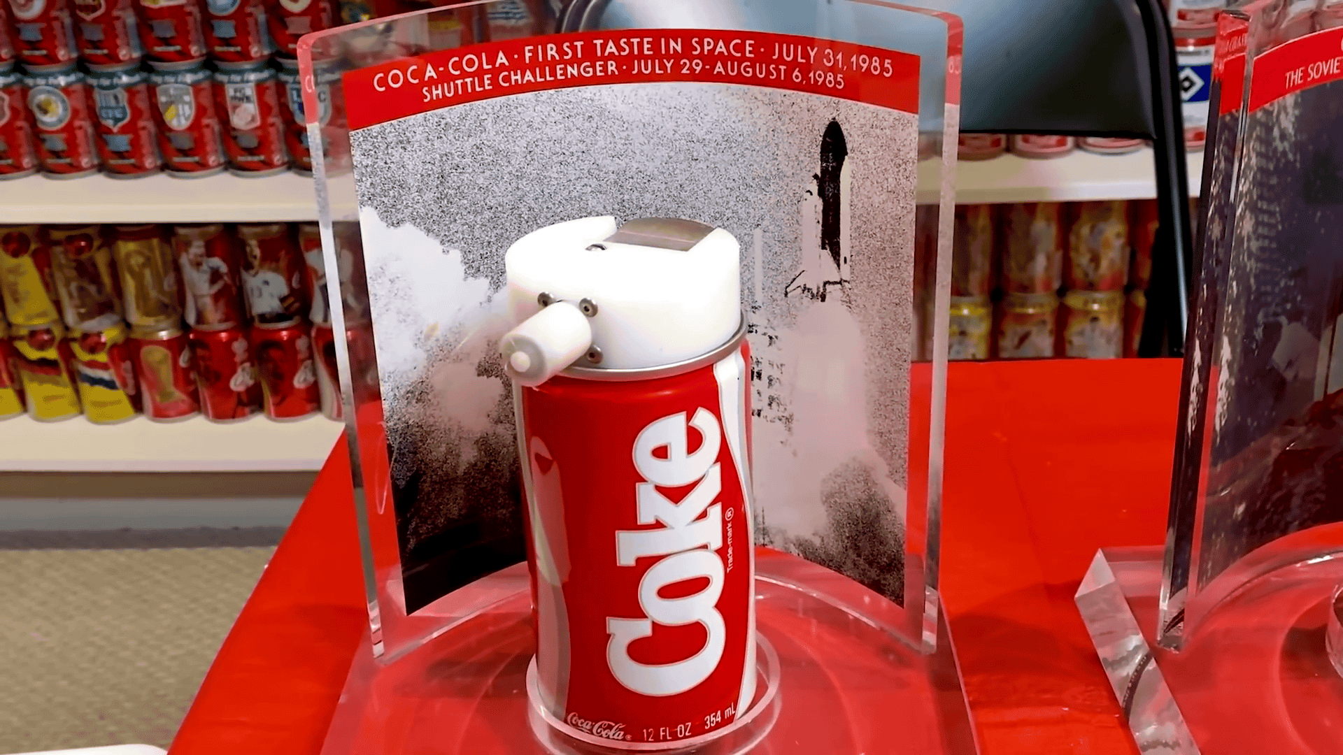 世界記録となった「1万1308点のコカ・コーラ缶コレクション」が圧倒的 