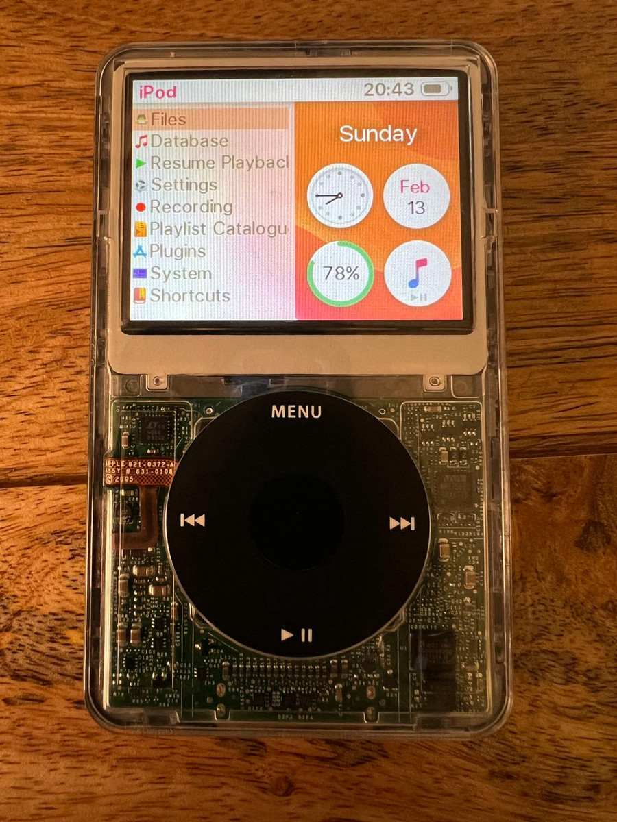 A fierce man who remodeled a nostalgic iPod with 1TB of storage 