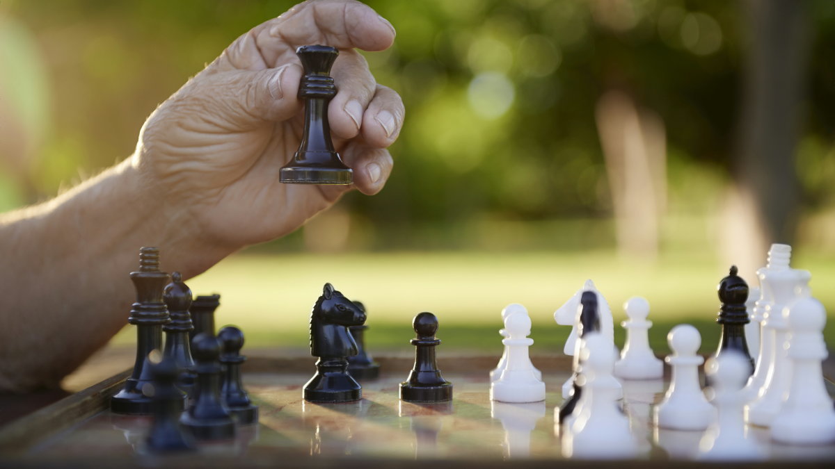 Chess influencer, 25, trounces a Union Square hustler in less than 10  minutes