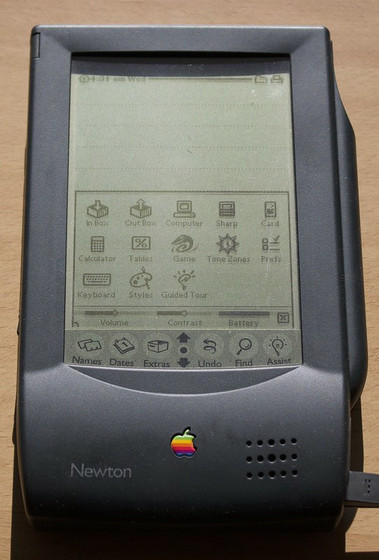 Appleの革新的過ぎたPDA「Newton」生誕30周年、その開発秘話とは