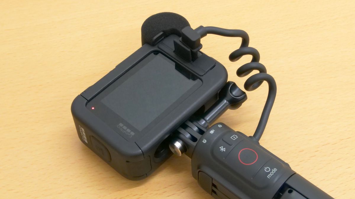 GoPro HERO11 Black」にリモコンや外部接続ハブを接続して「片手で