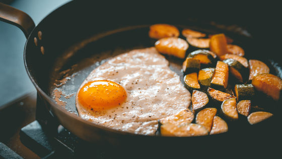 One Scratch on a Nonstick Pan Can Release 9,100 Plastic Particles