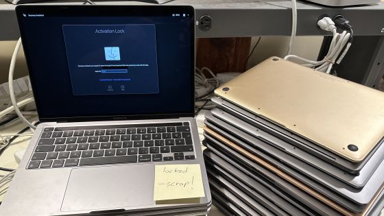 Appleのセキュリティチップが強力すぎるせいで大量の中古MacBookが