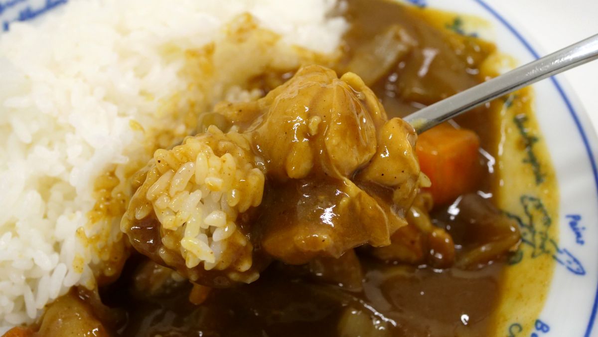 ハウス食品約10年ぶりの新カレールウ「X-BLEND CURRY(クロスブレンド