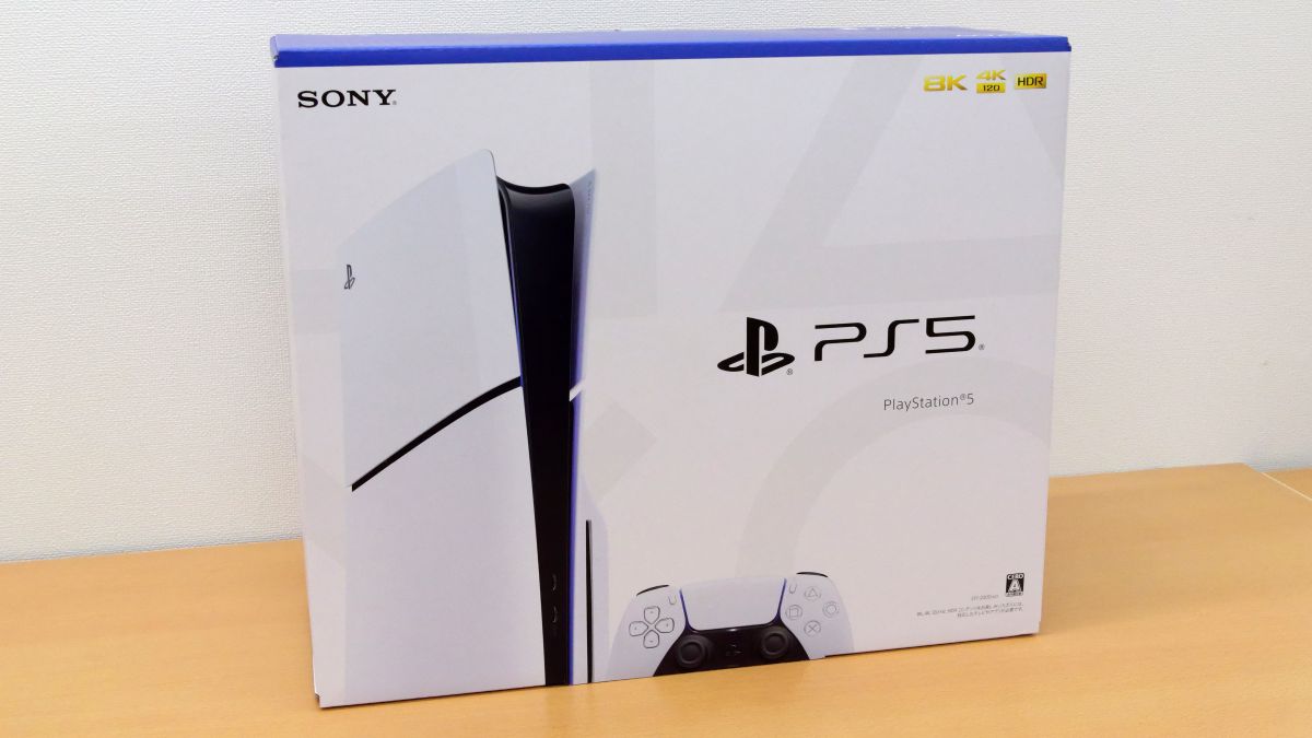 30％小型化した新型PlayStation 5の外観を徹底チェック＆別売り縦置き 