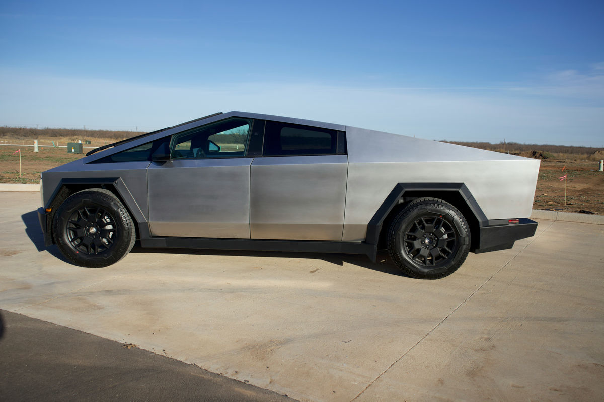 Tesla Cybertruck's carbide stainless steel body has a 'rust' problem ...
